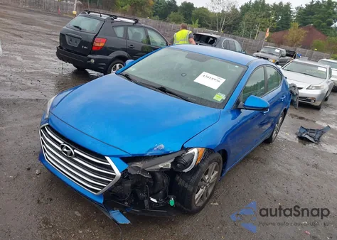 2017 Hyundai Elantra Se z USA, uszkodzony, nr VIN 5NPD84LFXHH026119
